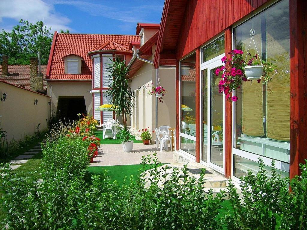 Agria Wellness Guesthouse Эгер Экстерьер фото